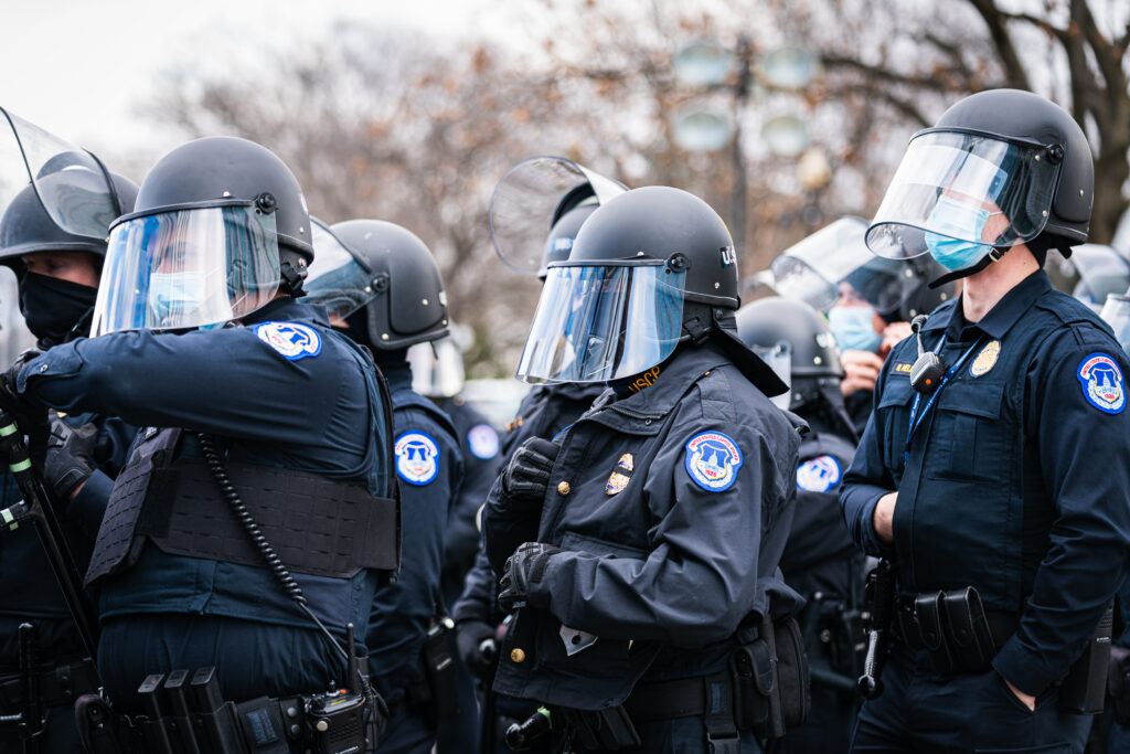 Tras un mes de “la toma federal” en DC, continúa el temor en comunidades inmigrantes