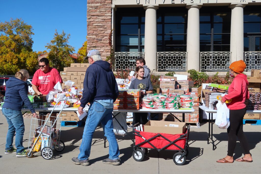Cómo conseguir comida si sus beneficios de SNAP o WIC se retrasan