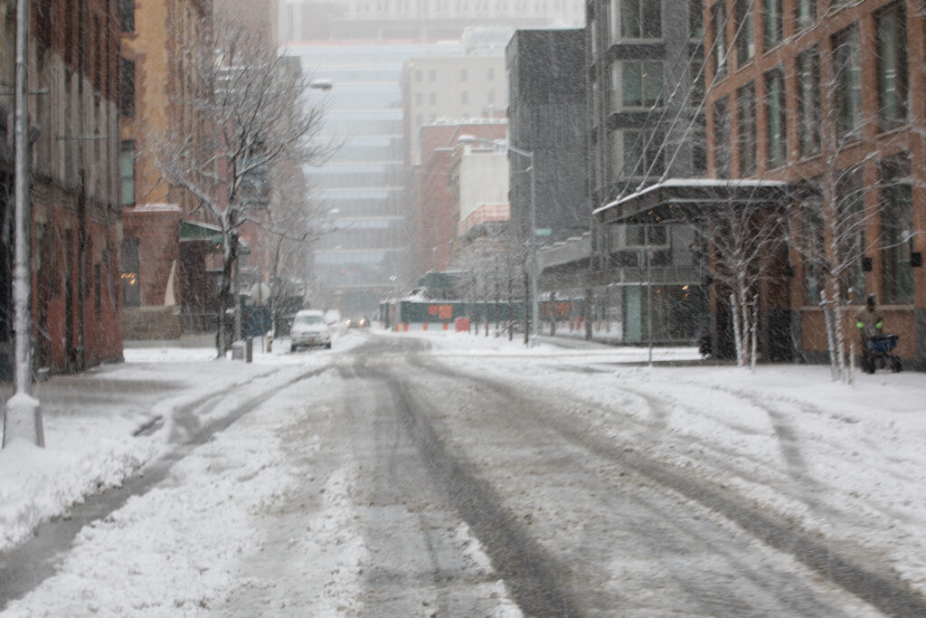 Protéjase del frío: Guía práctica para trabajadoras del hogar en invierno