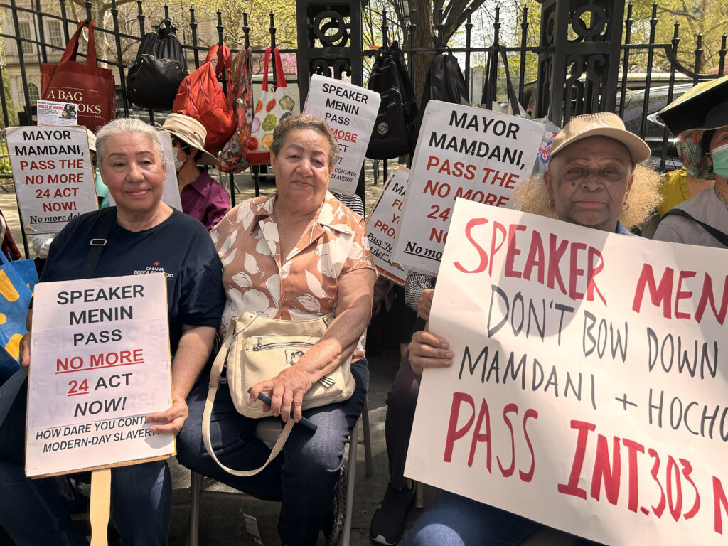 Cuidadoras en Nueva York en huelga de hambre: Piden que se apruebe ley que prohíbe los turnos de 24 horas