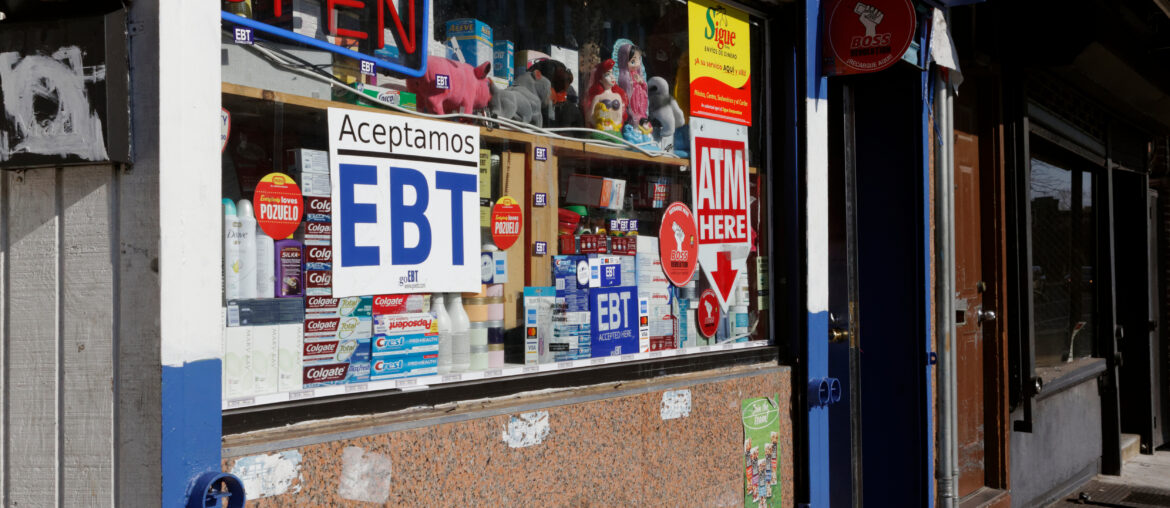 Nueva regla sobre la Carga Pública: lo que debe saber sobre recibir beneficios públicos